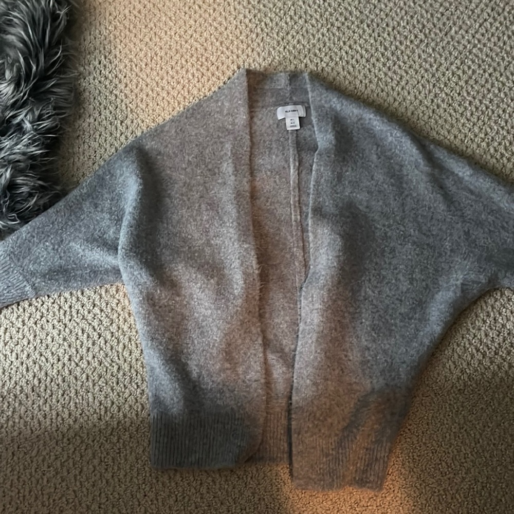 Grey Old navy cardigan.